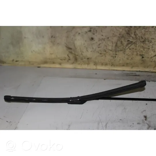 Volvo S40 Front wiper blade arm 