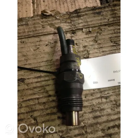 Renault Express Fuel injector 