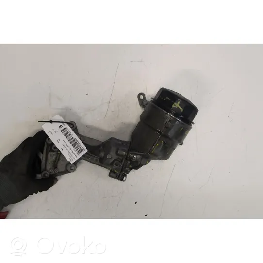 Chrysler 300 - 300C Oil filter mounting bracket 