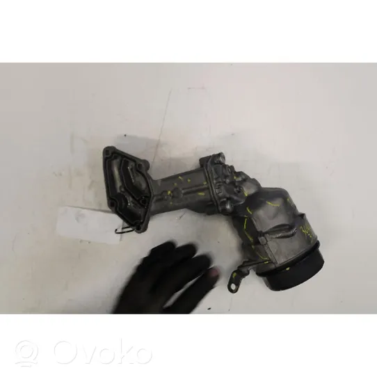 Chrysler 300 - 300C Oil filter mounting bracket 