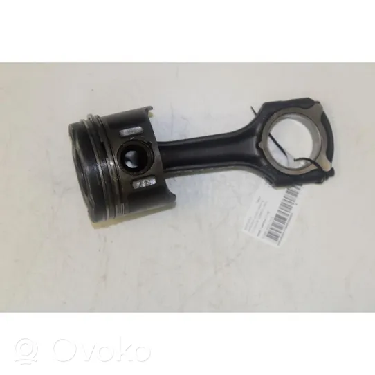 Mercedes-Benz Sprinter W901 W902 W903 W904 Piston with connecting rod 