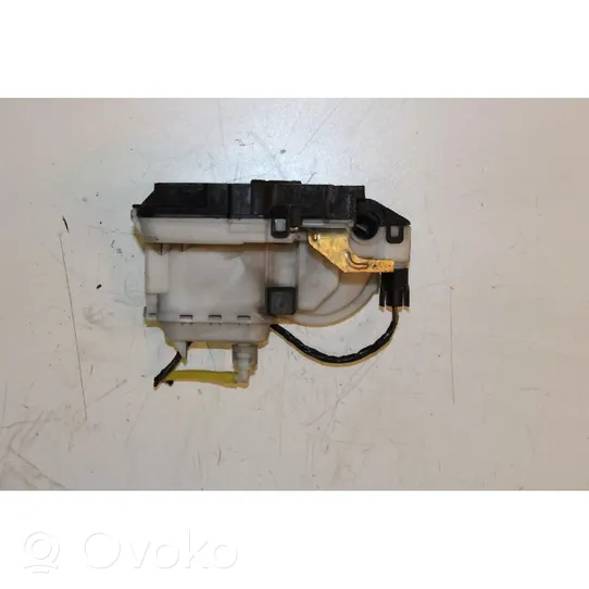 Volkswagen Polo III 6N 6N2 6NF Front door lock 