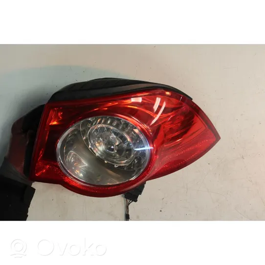 Volkswagen Eos Lampa tylna 