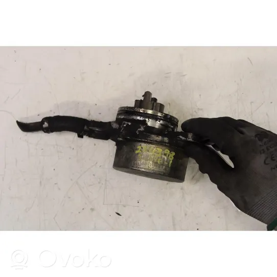 BMW 1 E81 E87 Vacuum pump 