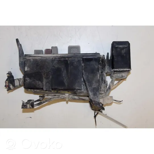 Toyota Hilux (N140, N150, N160, N170) Drošinātāju bloks 