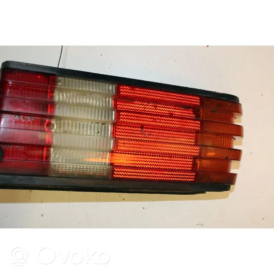 Mercedes-Benz 280 560 W126 Lampa tylna 