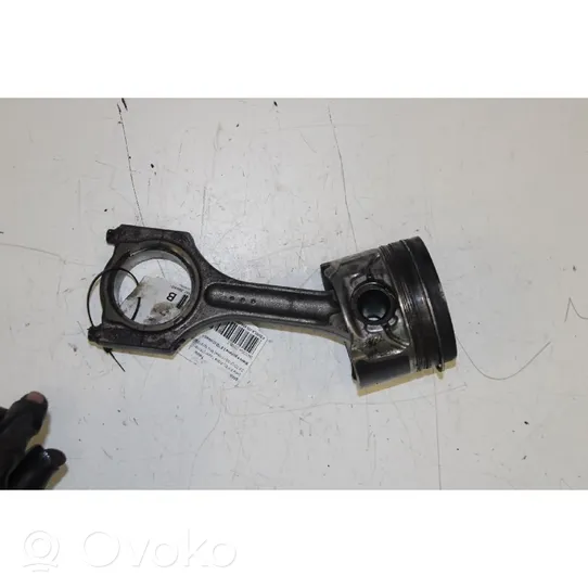 BMW 2 F45 Piston with connecting rod 