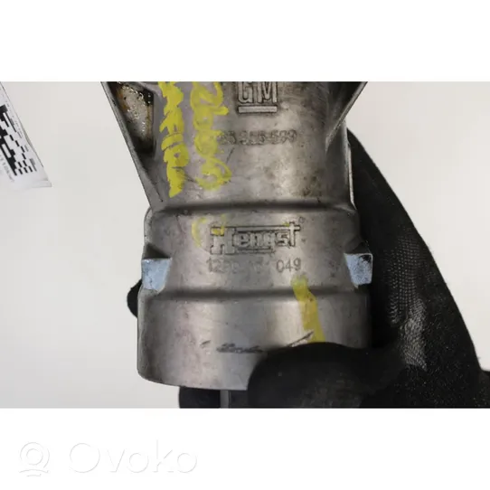 Opel Zafira C Oil filter mounting bracket 