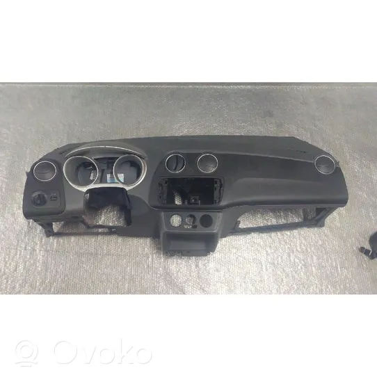 Seat Ibiza IV (6J,6P) Airbag set with panel 