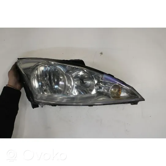 Ford Focus Lampa przednia 