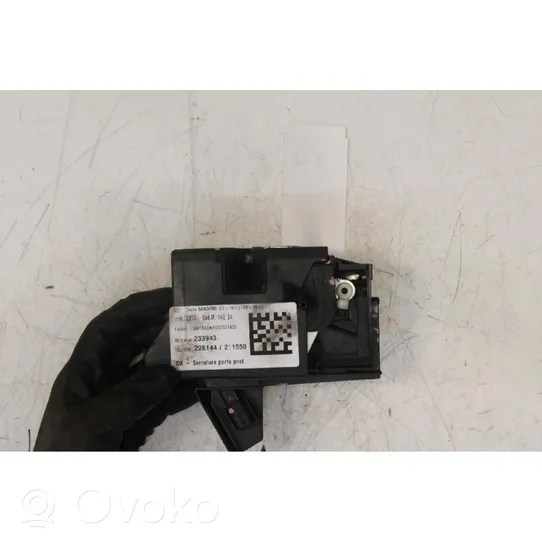 Dacia Sandero Rear door lock 