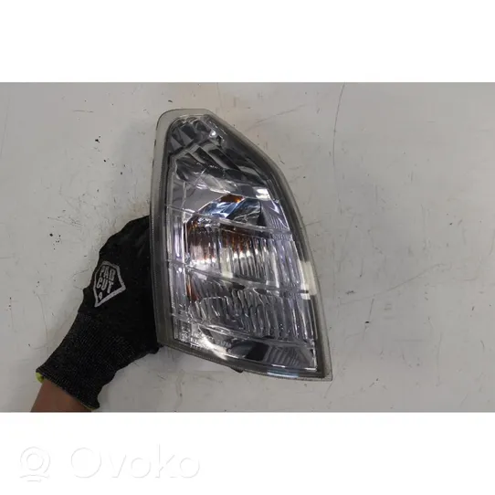 Nissan X-Trail T30 Headlight/headlamp 