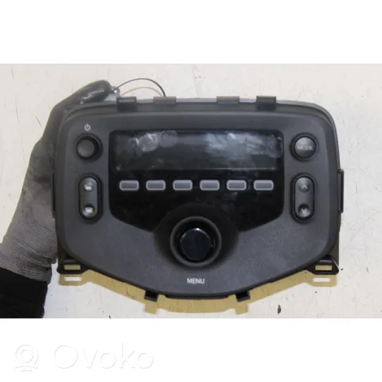 Toyota Aygo AB40 Radio/CD/DVD/GPS-pääyksikkö 86120-0H050