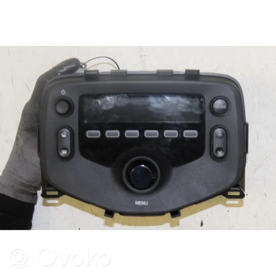 Toyota Aygo AB40 Panel / Radioodtwarzacz CD/DVD/GPS 86120-0H050