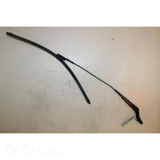 Renault Zoe Front wiper blade arm 