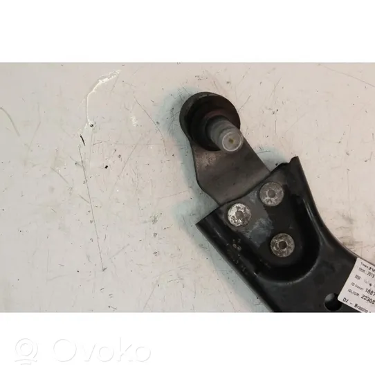 Volvo XC40 Brazo de suspensión delantero 