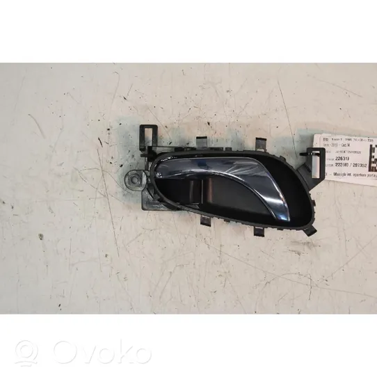 Nissan X-Trail T32 Front door interior handle 