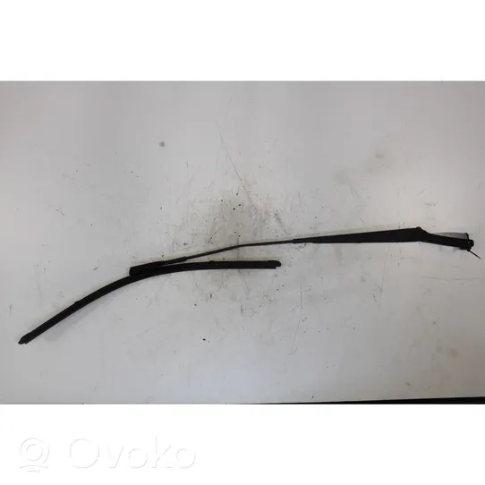 Audi Q3 8U Front wiper blade arm 