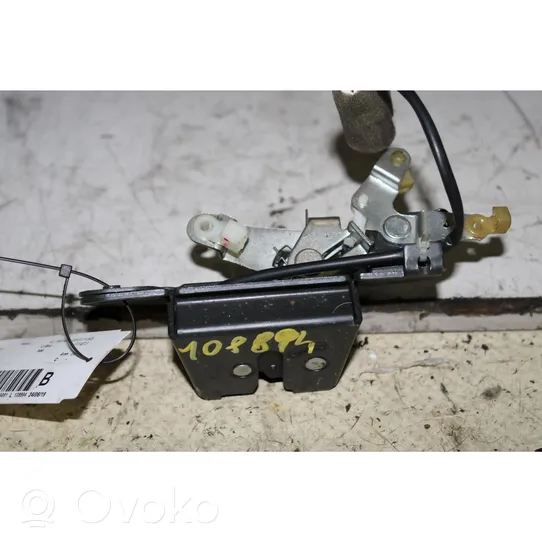 Chevrolet Lacetti Tailgate lock latch 