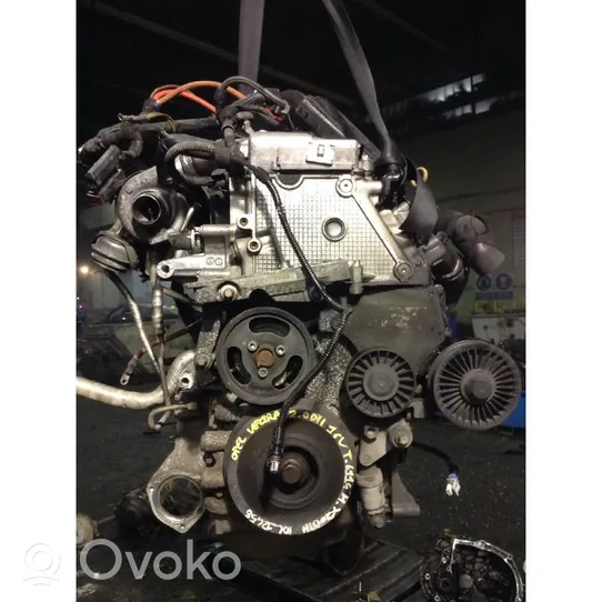 Opel Signum Silnik / Komplet 