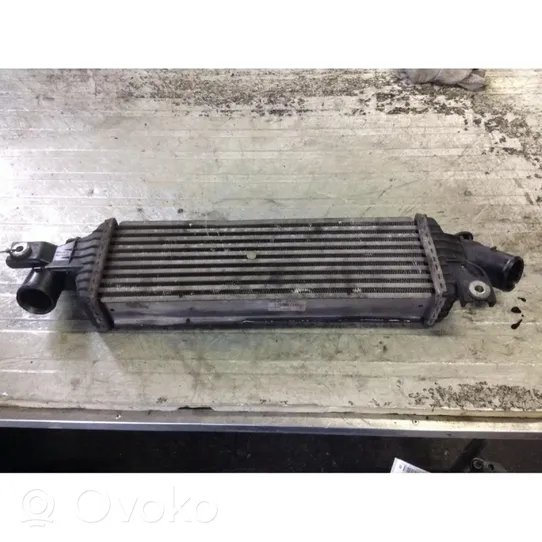 Nissan Primera Chłodnica powietrza doładowującego / Intercooler 