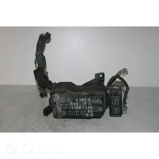 Toyota Land Cruiser (HDJ90) Module de fusibles 