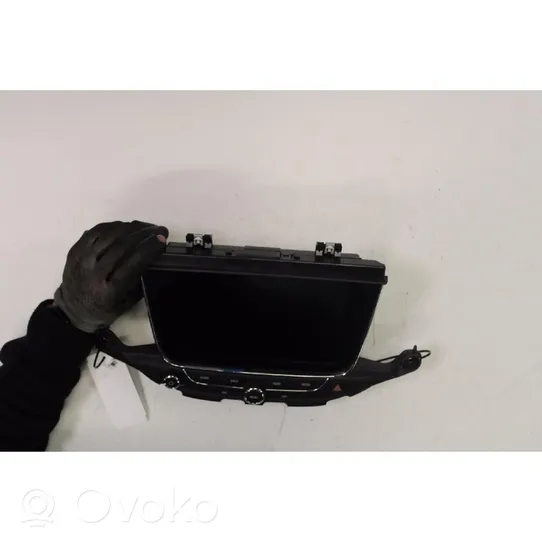 Opel Astra K Radio/CD/DVD/GPS head unit 39018792