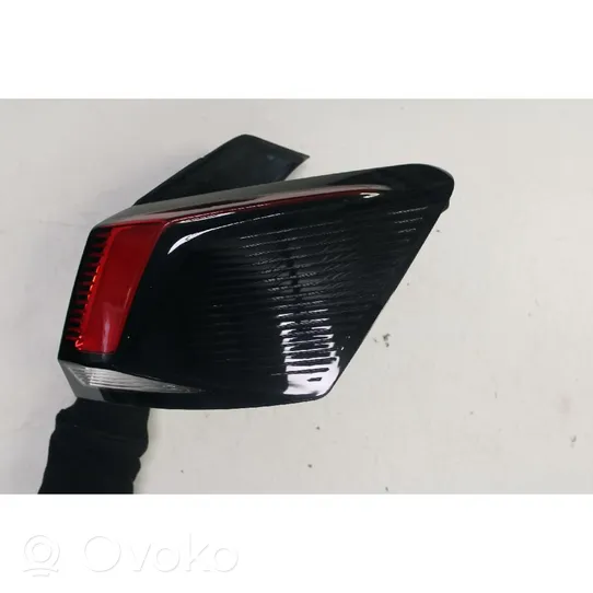 Peugeot 3008 II Lampa tylna 9810477080