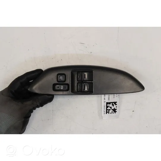 Toyota Yaris Electric window control switch 