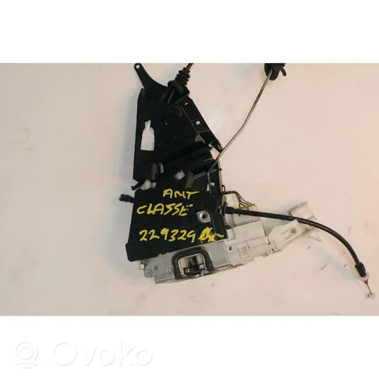 Mercedes-Benz A W169 Front door lock 