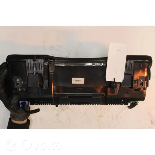 Audi A4 S4 B7 8E 8H Tachimetro (quadro strumenti) 