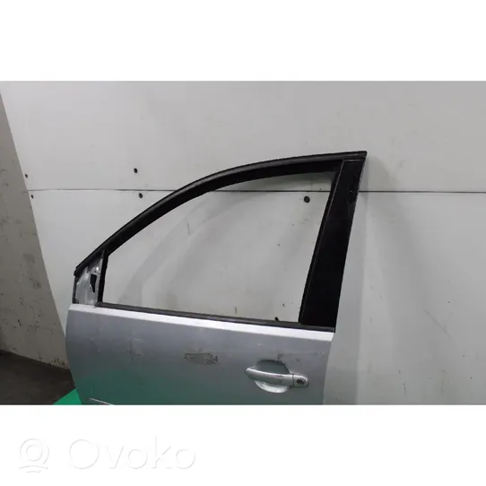 Volkswagen Polo IV 9N3 Front door 