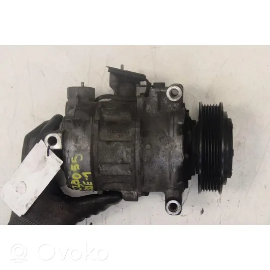 BMW 1 F20 F21 Ilmastointilaitteen kompressorin pumppu (A/C) 