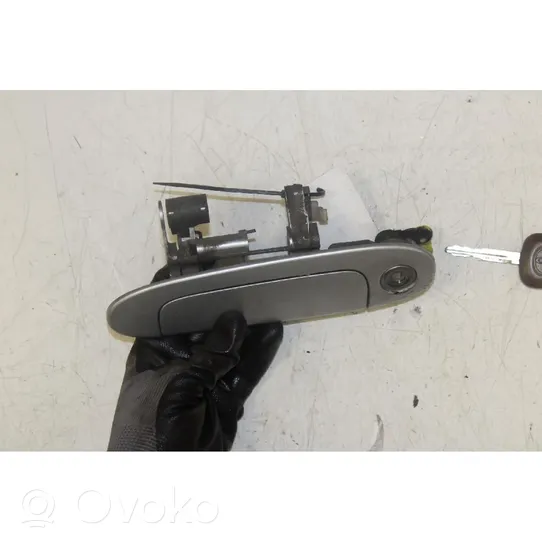 Toyota Yaris Front door exterior handle 