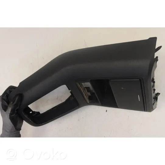 Volkswagen Tiguan Center console 