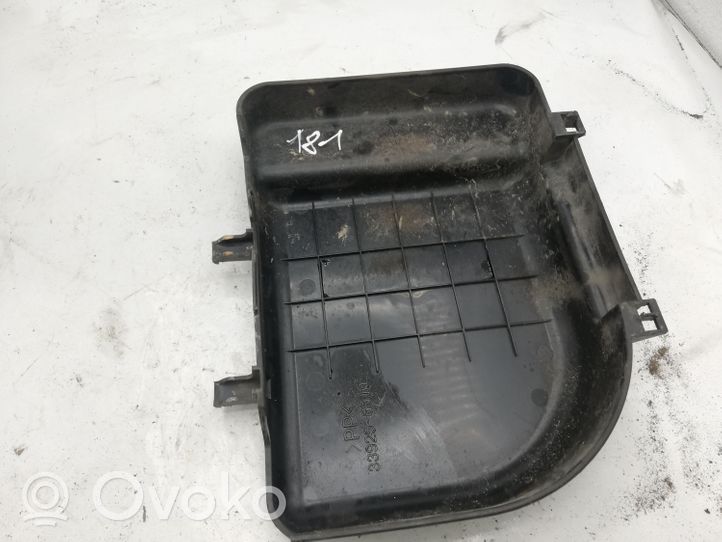 Suzuki Grand Vitara II Akkulaatikon alustan kansi 3392565J0