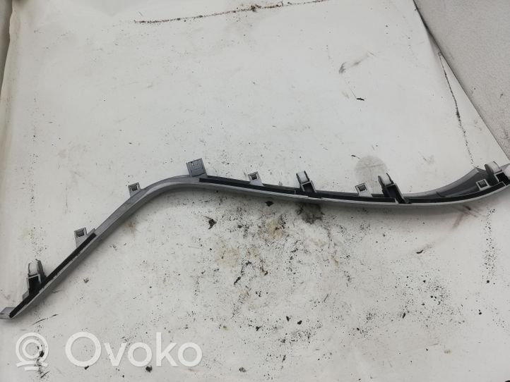 Suzuki Grand Vitara II Rivestimento del vano portaoggetti del cruscotto 7386165J0