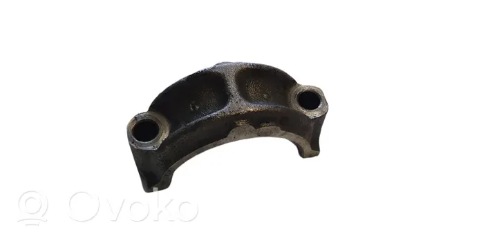 Mitsubishi L200 Camshaft holder bracket NOCODE