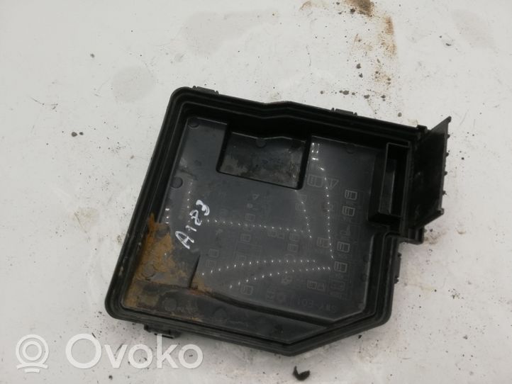 Honda CR-V Fuse box cover NOCODE