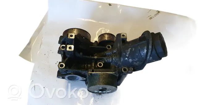 Honda CR-V Oil filter mounting bracket NOCODE