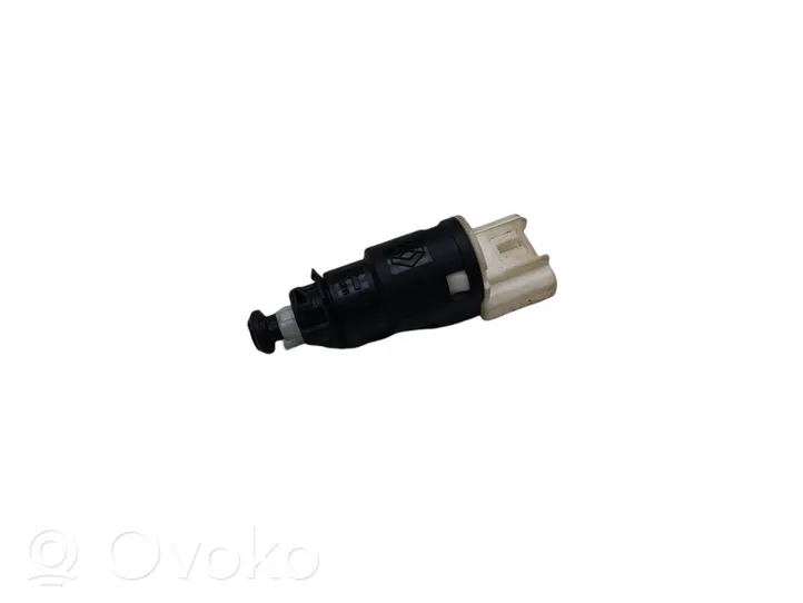 Dacia Sandero Interruptor sensor del pedal de freno NOCODE