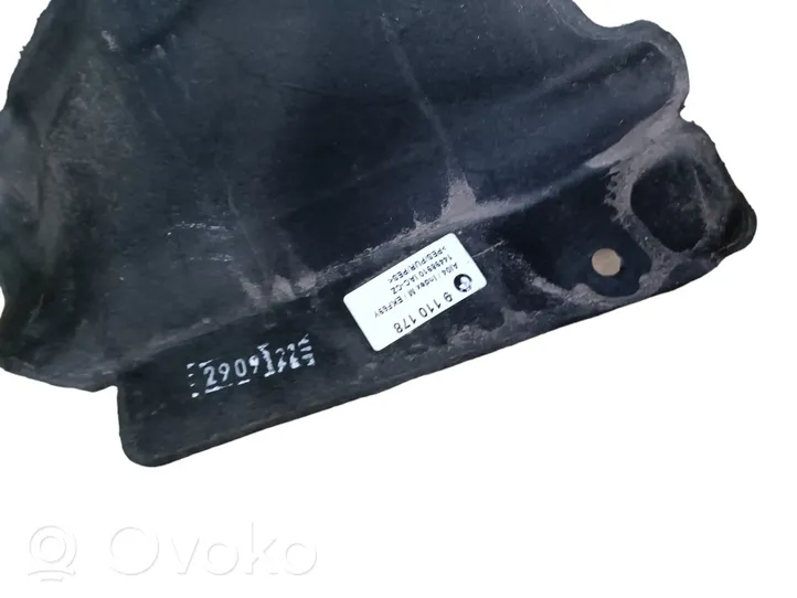 BMW 5 F10 F11 Altra parte del vano motore 9110178