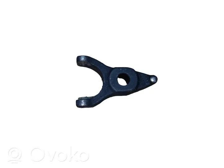 Toyota Corolla Verso E121 Support de pince d'injecteur de carburant 