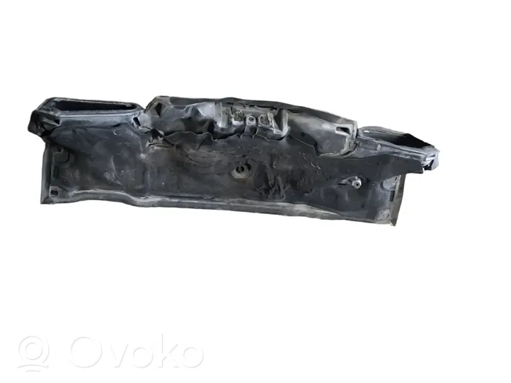 BMW 5 E60 E61 Kita variklio skyriaus detalė 64316921597