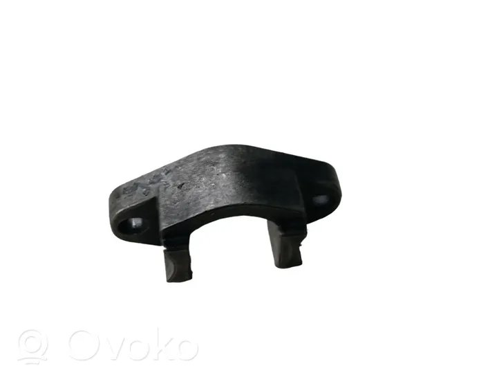 BMW 3 E90 E91 Fuel Injector clamp holder 