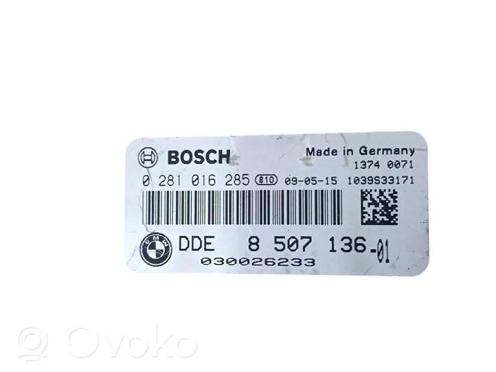 BMW 3 E90 E91 Kolektor wydechowy 8507136