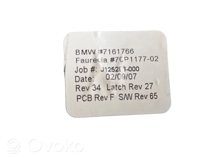BMW X5 E70 Mantu nodalījuma slēdzene 7161766