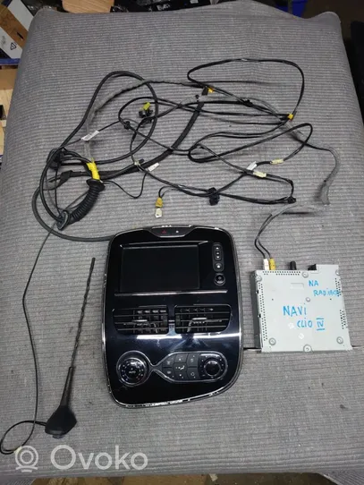 Renault Clio IV Radio / CD/DVD atskaņotājs / navigācija 