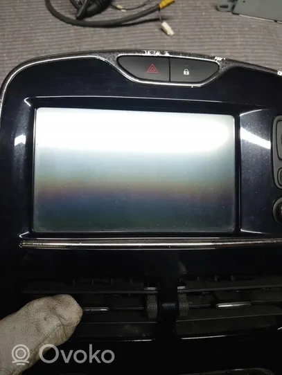 Renault Clio IV Radio / CD/DVD atskaņotājs / navigācija 