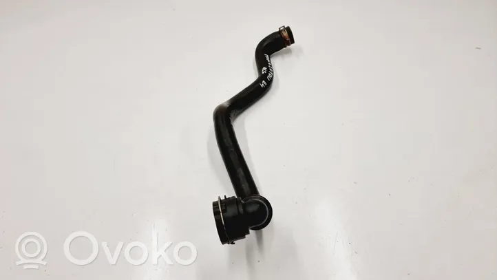 Ford Mondeo MK I Moottorin vesijäähdytyksen putki/letku 6G91-8260-PC